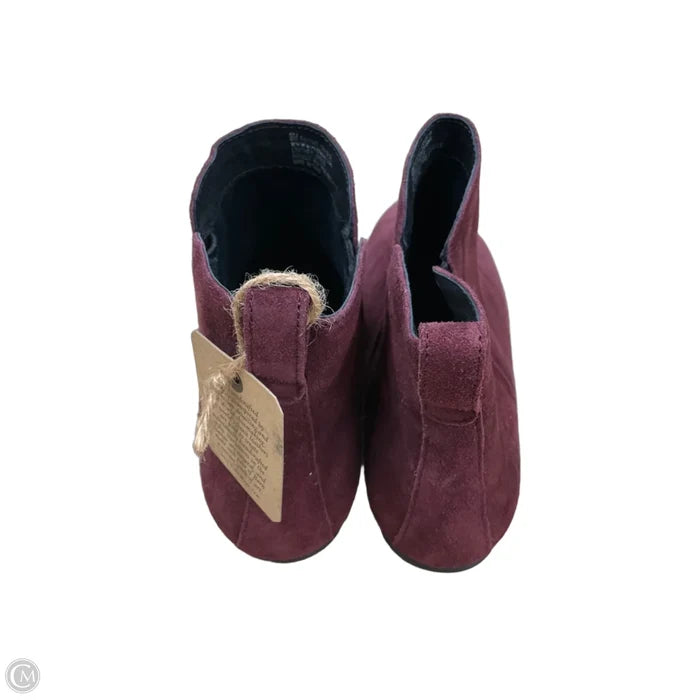 Boots Ankle Flats By Born In Maroon, Size: 8