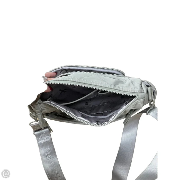 Crossbody By Clothes Mentor, Size: Medium