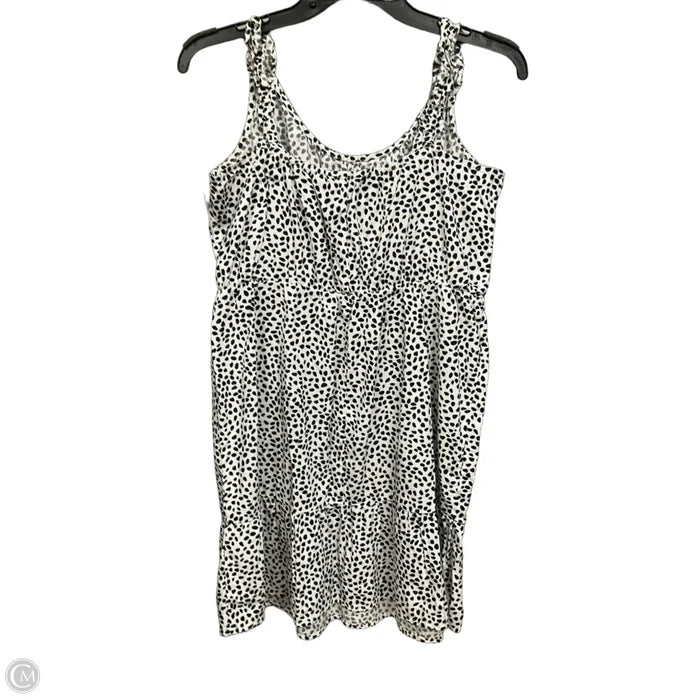 Dress Casual Short By Banana Republic In Black & White, Size: M