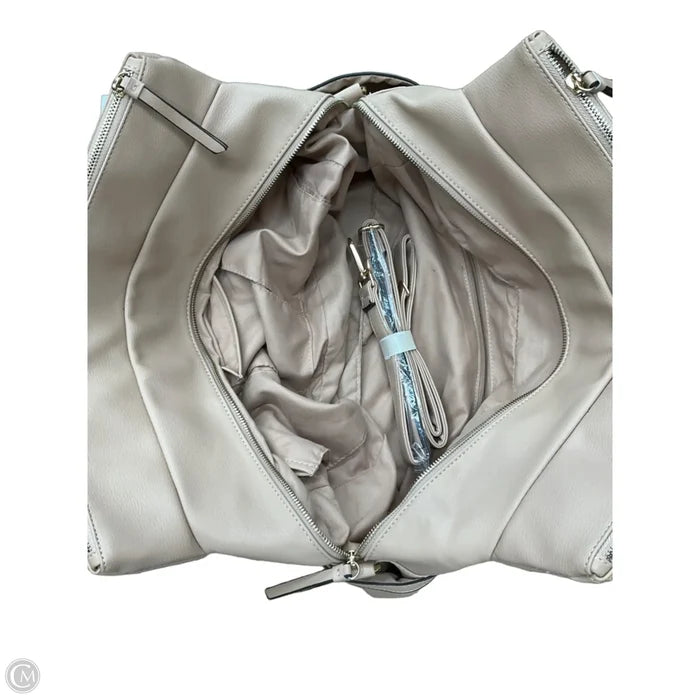 Duffle And Weekender By Clothes Mentor, Size: Medium
