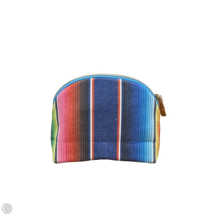 Makeup Bag By Bloomingdales, Size: Medium