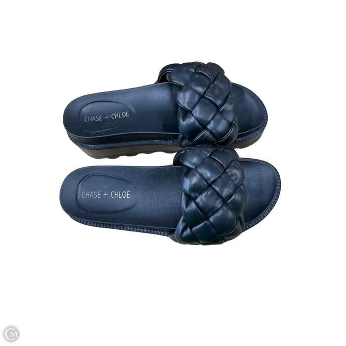 Sandals Flats By Clothes Mentor In Black, Size: 7.5