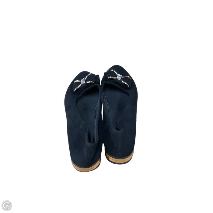 Sandals Flats By Clothes Mentor In Black, Size: 9