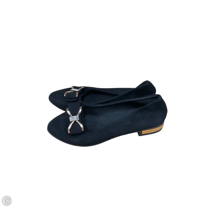 Sandals Flats By Clothes Mentor In Black, Size: 9