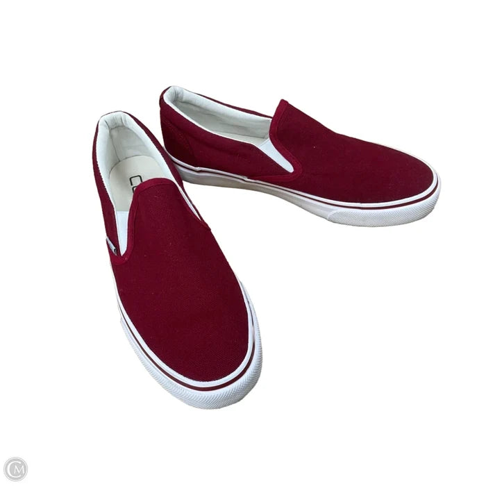 Shoes Flats By Cmc In Red & White, Size: 9