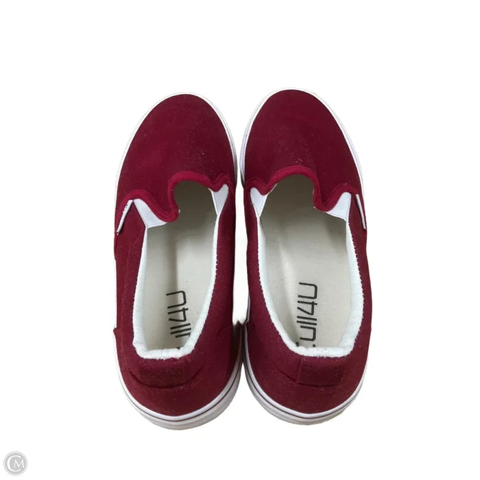 Shoes Flats By Cmc In Red & White, Size: 9