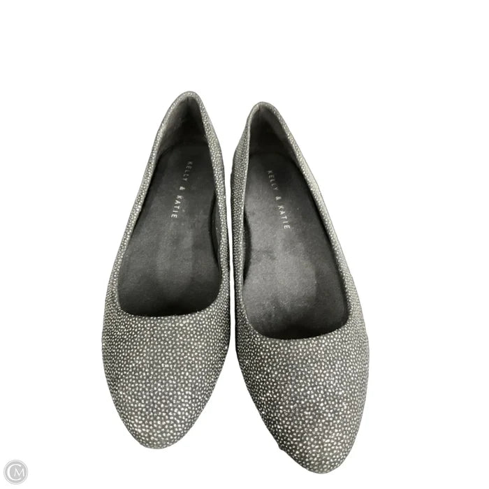 Shoes Flats By Kelly And Katie In Grey, Size: 7