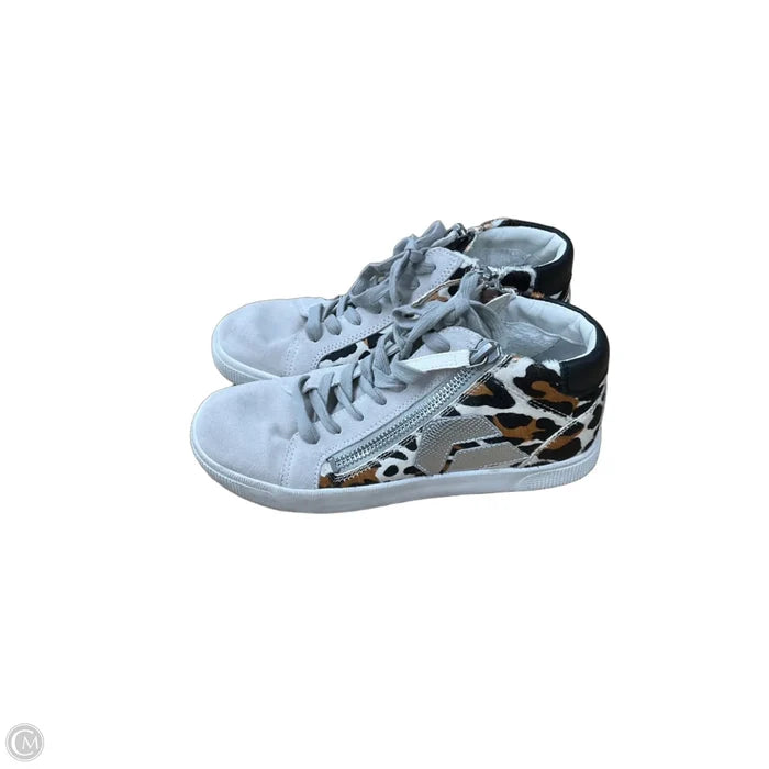 Shoes Sneakers By Dolce Vita In Animal Print, Size: 8.5