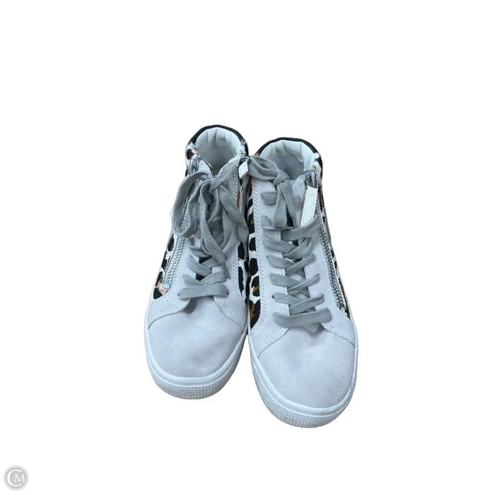 Shoes Sneakers By Dolce Vita In Animal Print, Size: 8.5