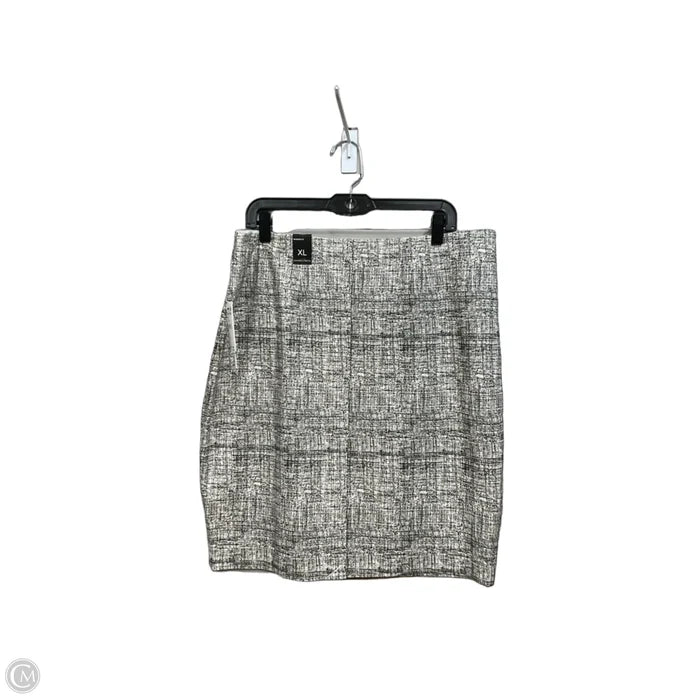 Skirt Mini & Short By Amanda + Chelsea In Black & Cream, Size: 16