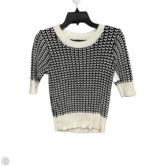 Sweater Short Sleeve By Banana Republic In Black & White, Size: Xs
