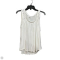 Top Sleeveless By Maurices In Cream, Size: M