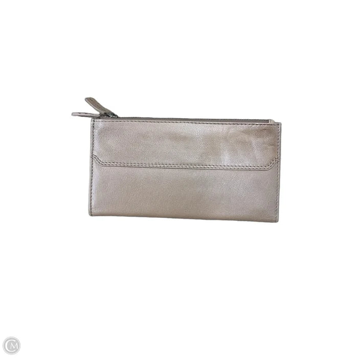 Wallet By Clothes Mentor, Size: Medium
